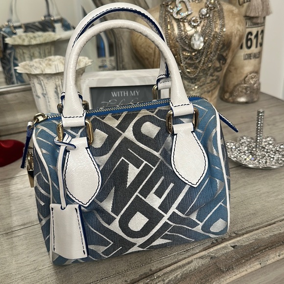 Fendi Handbags - Slightly used 100% Authentic Fendi mini speedy